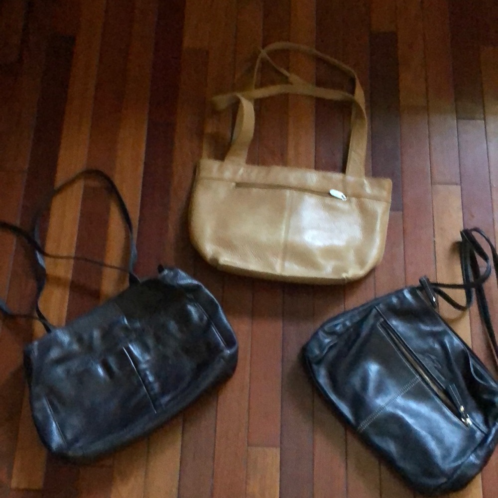 Stone Mountain bags. Smoke and pet free home